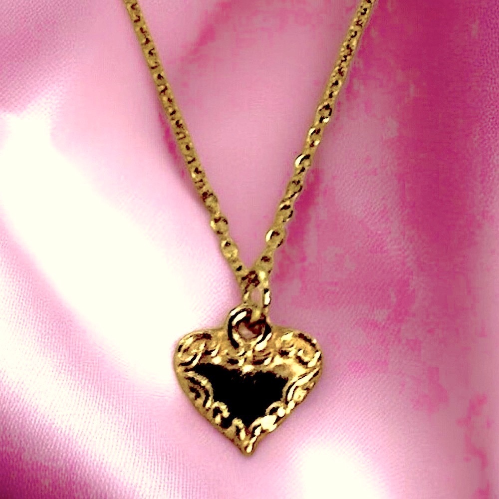 Heart Gold Tone Double Sided With Scrollwork Heart Pendant Necklace Valentine - Picture 3 of 5